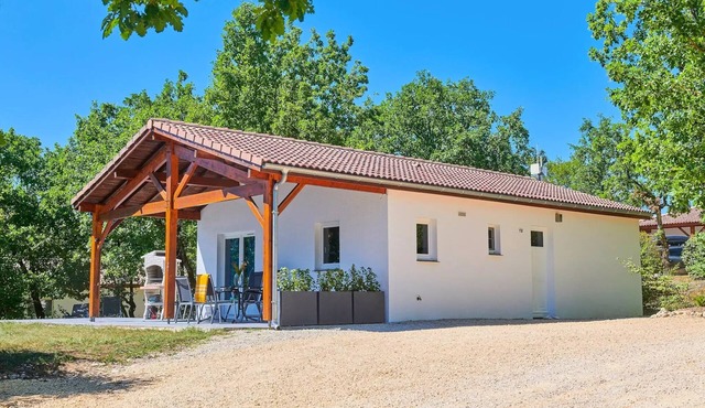 Detached villa for 4 people, 1 bathroom, sleeps 6