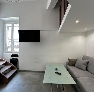 Duplex proche Arènes