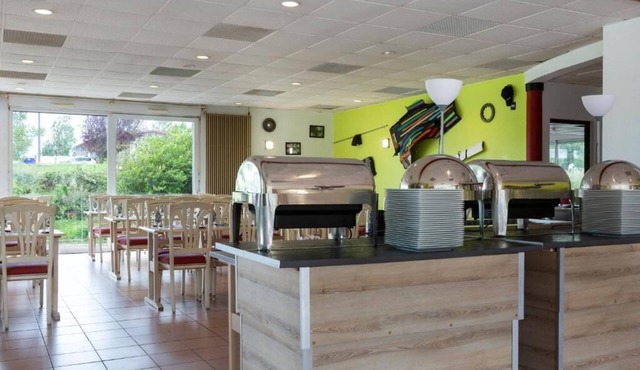 ENZO HOTELS BULGNEVILLE RELAIS ROUTIER