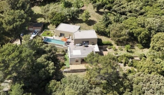 Exceptional contemporary villa with infinity pool - Pont du Gard