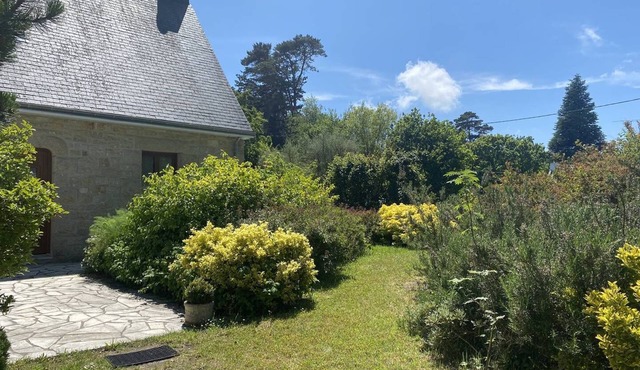 Family House for 6 Guests with Large Garden in Fréhel |102