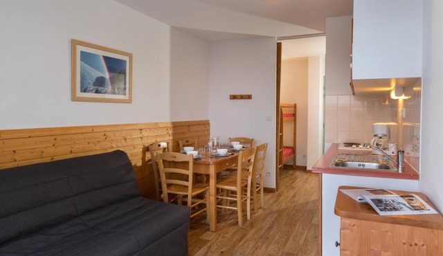 Fitness, swimming pool, sauna, terrace, balcony, parking, tv, 32-42m², Chamrousse