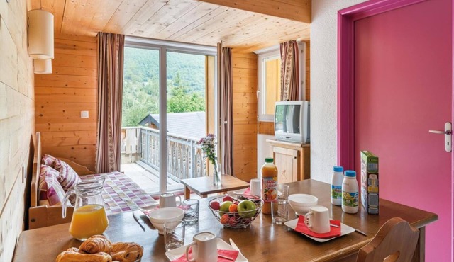 Fitness, swimming pool, terrace, balcony, parking, tv, ski locker, 35m², Cauterets