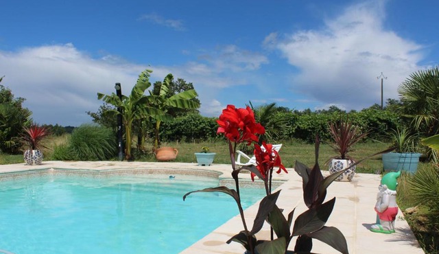 Gîte à la ferme avec piscine