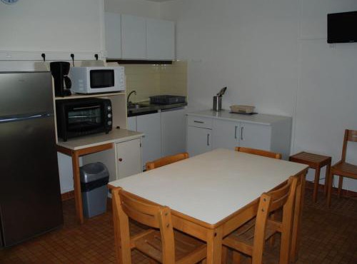 Gîte avec Terrasse à Mane - 1 Chambre, 4 Personnes - API-1-52-1673