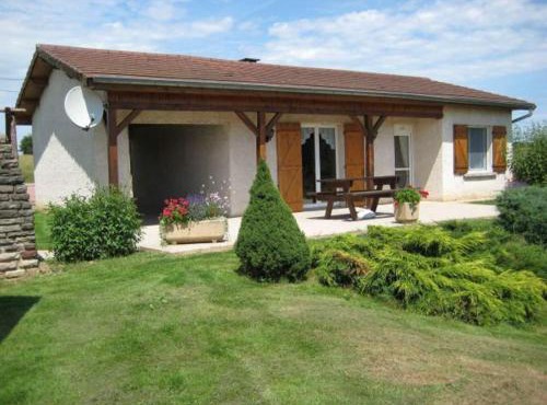 Gîte de plain-pied avec terrasse, proche port et station thermale, idéal pour familles - FR-1-589-24