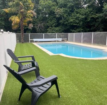 Gîte des Combes Blanches avec piscine et jacuzzi