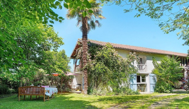 Gîte Les Roses d'Adour: Private Terrace, Garden, Wi-Fi in Mouledous