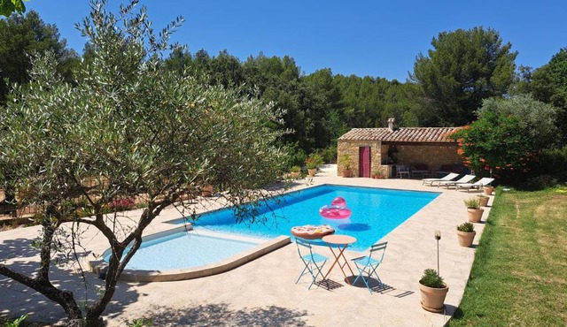 Gîtes Mas des rochers - Case bambou avec Spa et piscine