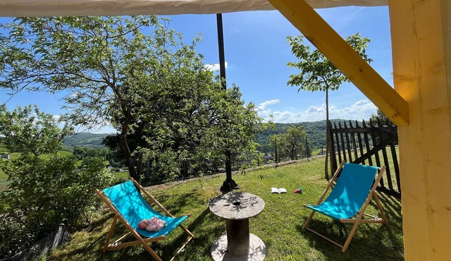Gîte La Crouzette – Domaine Les Pla with Shared Pool, Private Terrace and Wi-Fi