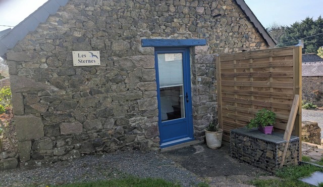 Gîtes "Les Sternes" in the countryside 10 minutes from the coast, Pets welcome