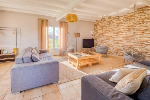 Grand Cottage Piscine Privée 12p LesCottagesduTarn