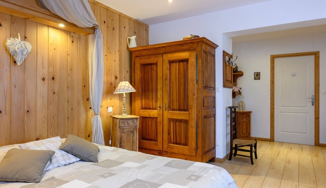 Guest Room and Table d'hôtes 'À L'ancienne Boulangerie - Bussard'