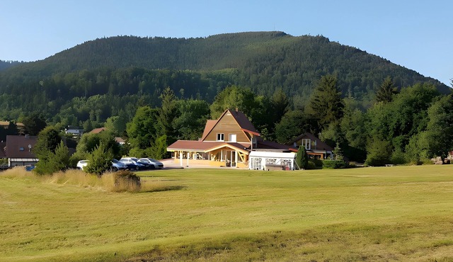 Guest Room 'Chalet Des 3 Pins - Orchidée' with Mountain View, Shared Terrace & Wi-Fi