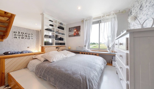 Guest Room for 3 with Private Terrace, Garden, and Wi-Fi