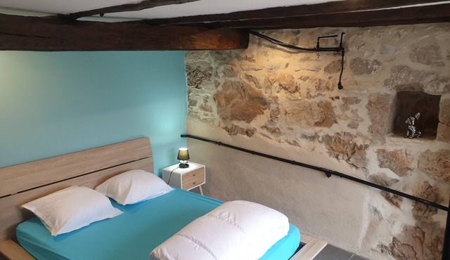 Heart of Causse Countryside Retreat