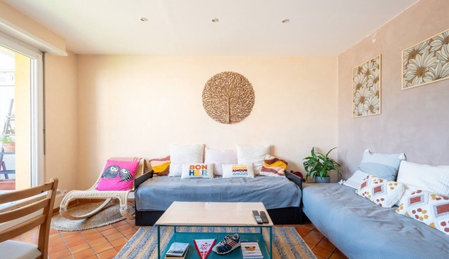 Holiday Home "Zen Apartment 15 min from Strasbourg" with Balcony and Wi-Fi