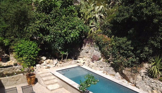 Homerez - Amazing house for 9 ppl. with swimming-pool and terrace at Aramon