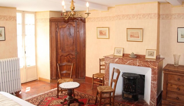 Homerez - House in Augirein.