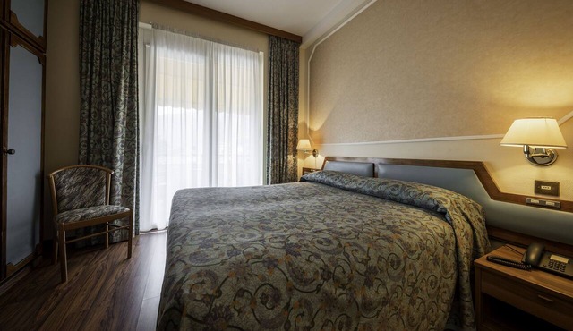 Hotel Elena