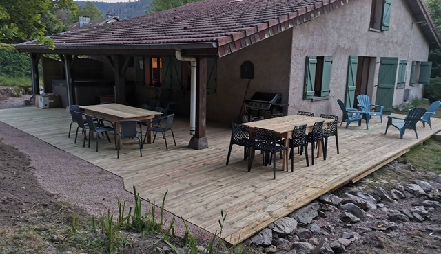 House 14 pers SPA JACUZZI SAUNA close to resorts