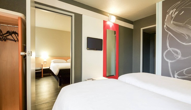 ibis Pau Lescar