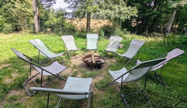 Isolated house nature parties allowed 24/24