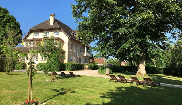L'ESCALE- TOURNESOL - Guest House l'Escale - THERMAL BATHS LES BAINS