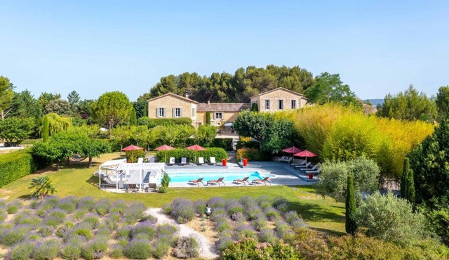 La Cour des sens, domaine d'hôtes- Spa piscine chauffée