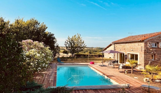La Villa Belly - ancienne grange avec piscine et home cinema