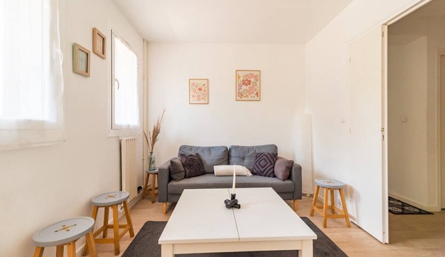 Large 5-bedroom apartment in Guingamp