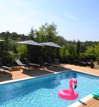 Large friendly and bright villa with pool