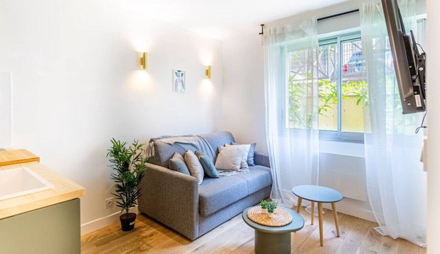 Lavie Maison: Studio Équipé