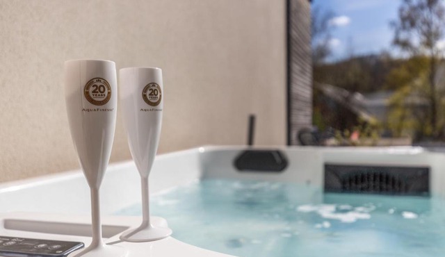 Le Chêne Doré Appartement cosy Jacuzzi Privé climatisé accès à pieds centre touristique Amnéville Terrasse privative