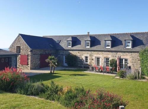 Le clos du Verdelet vue mer piscine