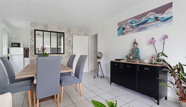 “Le Cocon De Laurence” Apartment with Private Terrace and Wi-Fi