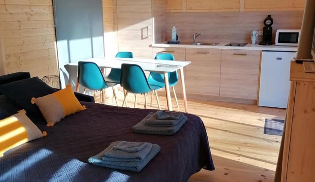 Le Frêne chalet 4 personnes, climatisé proche du Puy duFou
