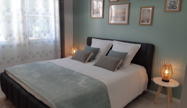 Le Val du Loup Bed and Breakfast: Continental breakfast available upon request