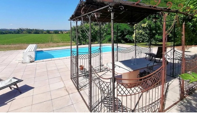 Les Hirondelles - domaine avec piscine