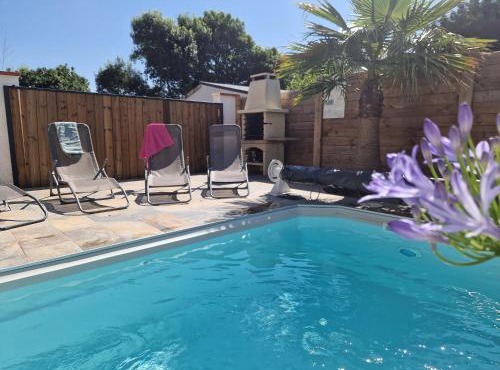Loft Piscine Chauffée Privée 12p LesCottagesduTarn
