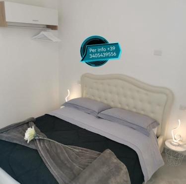 LONATE ROOM
