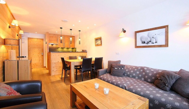 Lovely apartment for 6 guests with WIFI, TV and balcony