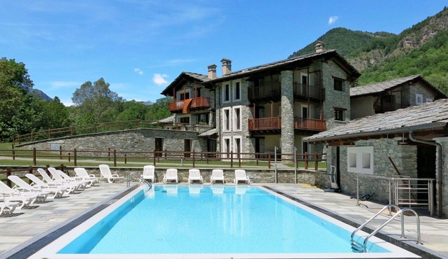 Lovely apartment for 4 guests with WIFI, pool, TV and terrace