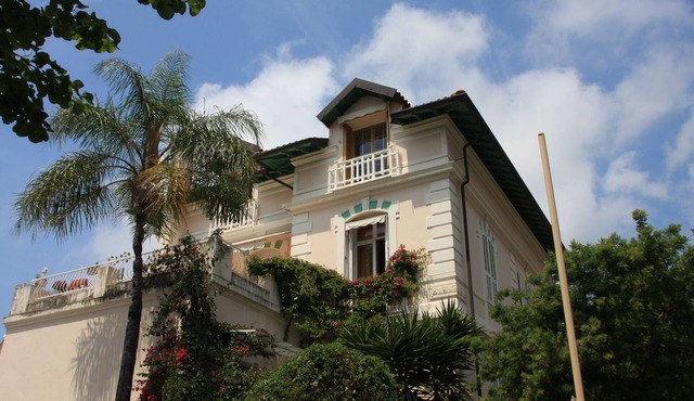 Lovely, Bright Two Bedroom Apartment In Beaulieu Sur Mer