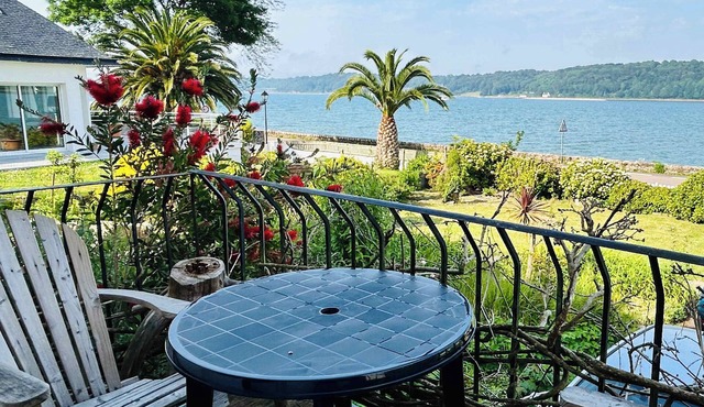 Maison Ar Chi Mat For 6 with sea view