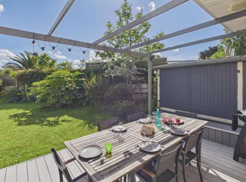 Maison avec jardin, 4 adultes 1 enfant
