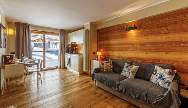 MAISON CHERCROUIT - Where the trail starts from home