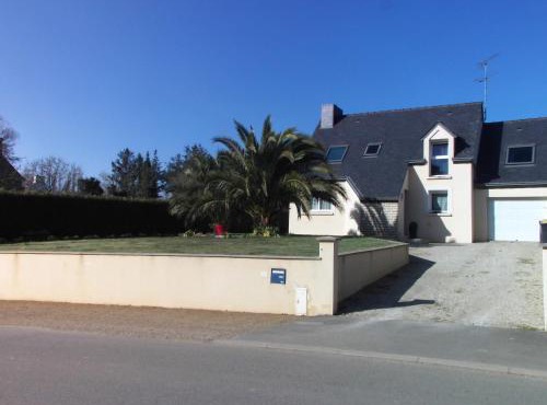 Maison confort Trégomeur avec jardin et parking
