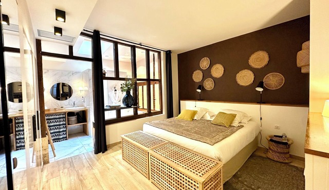 MAISON LIA