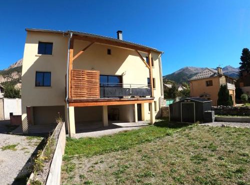 Maison neuve proche de Barcelonnette